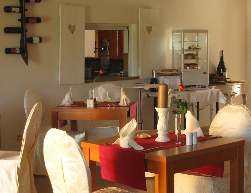 Pension Am Radweg & Ristorante Juani Wriezen Εξωτερικό φωτογραφία