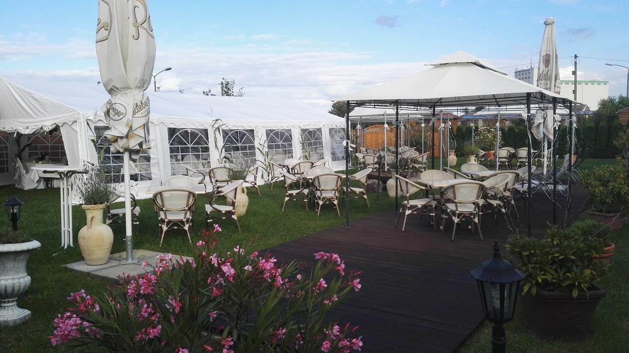 Pension Am Radweg & Ristorante Juani Wriezen Εξωτερικό φωτογραφία